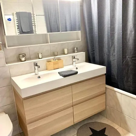 Gian: Near Congress Center & Winter Activities Apartment *